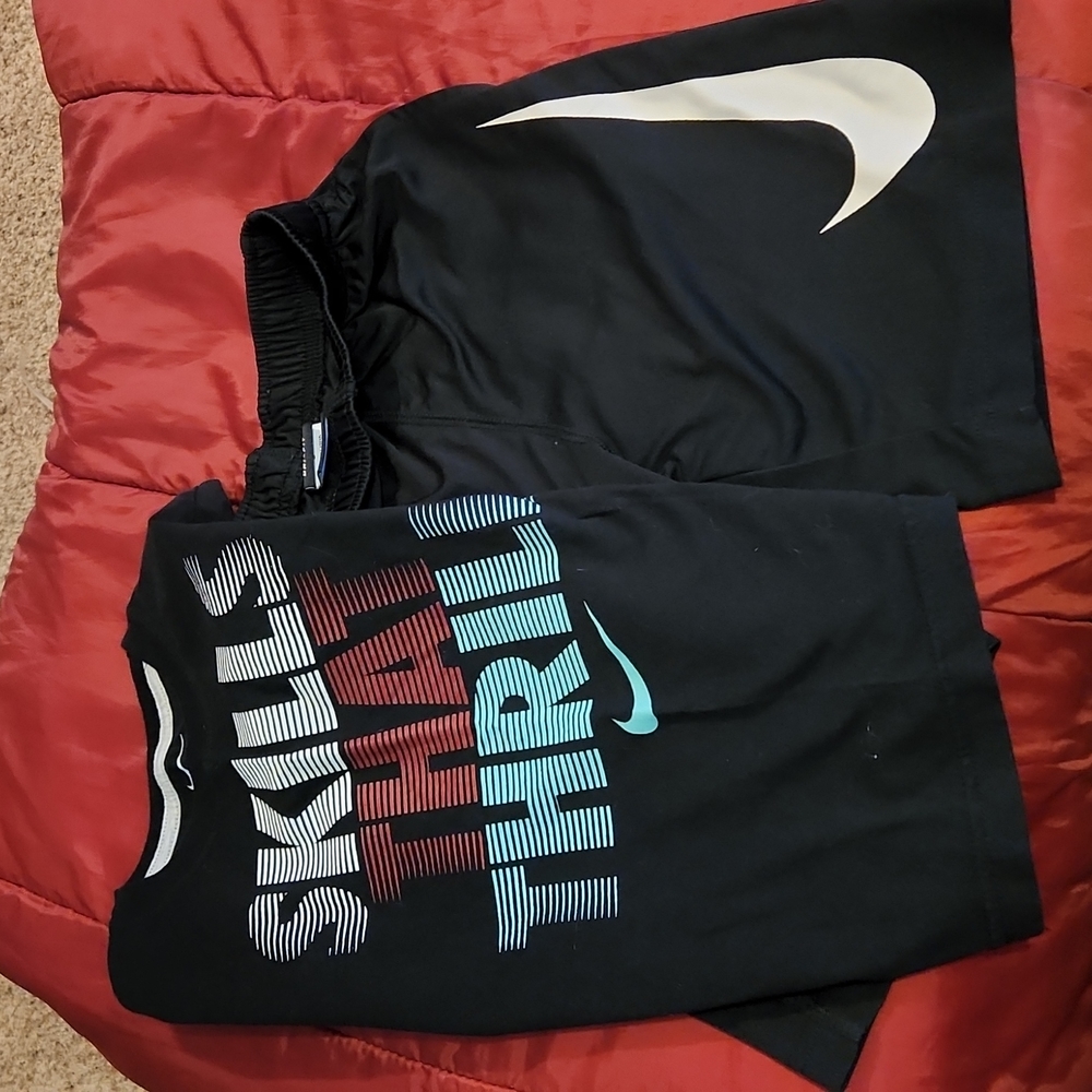 Boys Nike Lot-2 Pieces